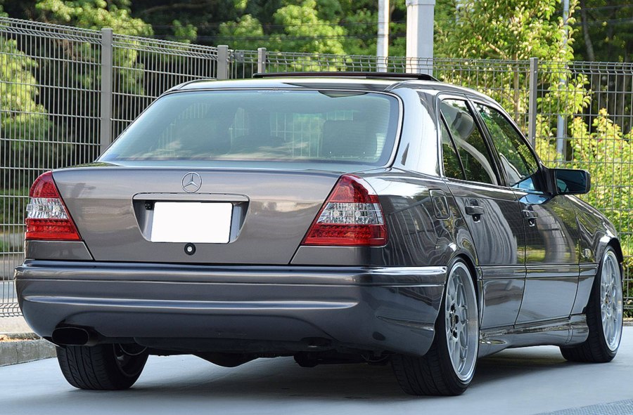 Mercedes-Benz w202