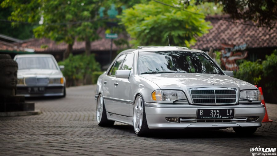 Mercedes Benz c200 w202