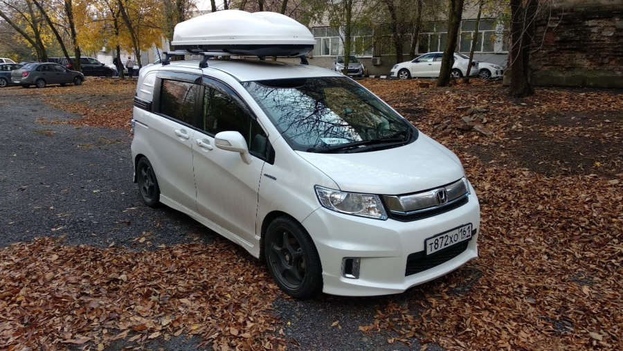 Honda freed Spike