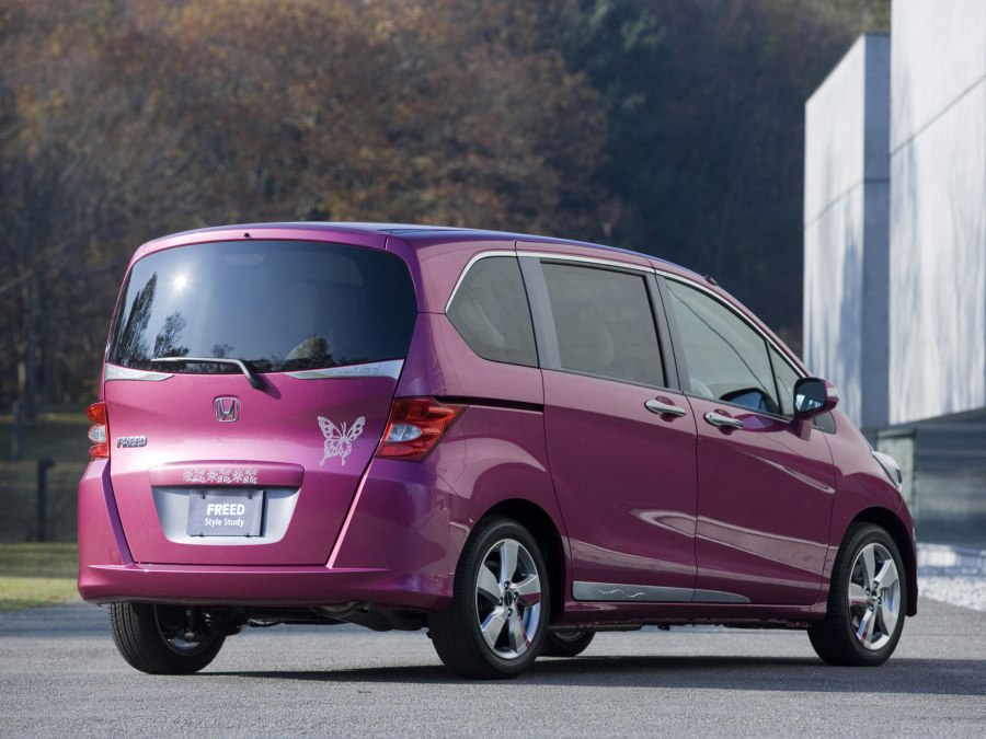 Honda freed II