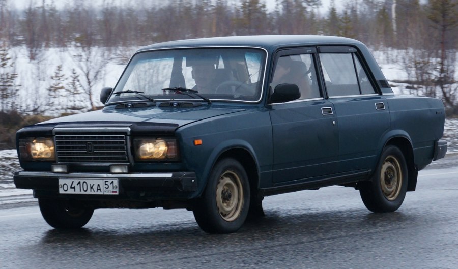 ВАЗ 2107 1982 года