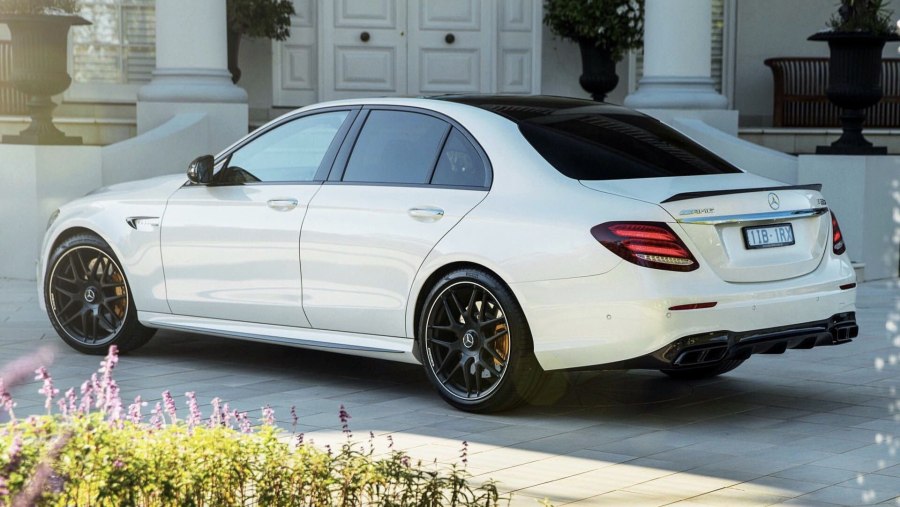 Mercedes Benz e63s AMG