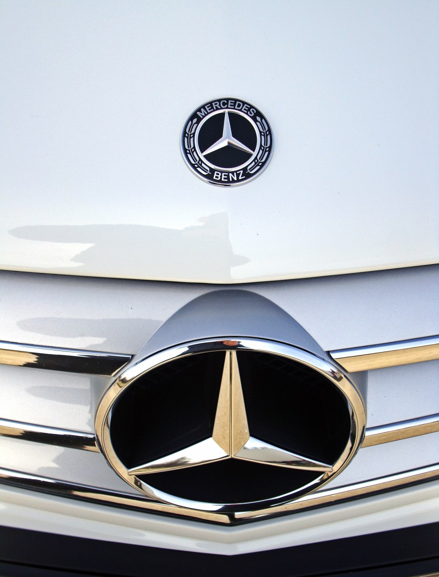 Mercedes-Benz значок