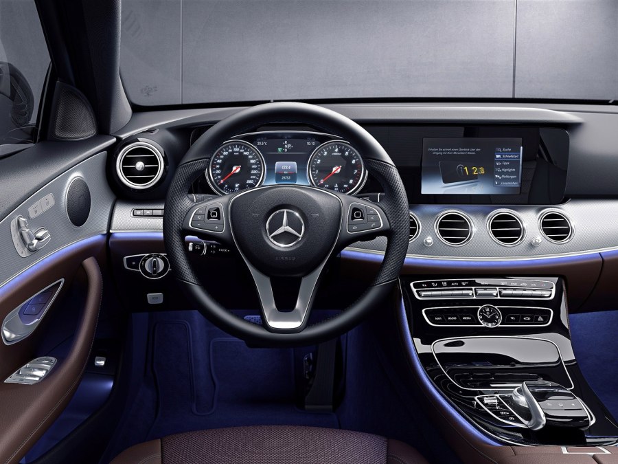 Mercedes e class w213 салон