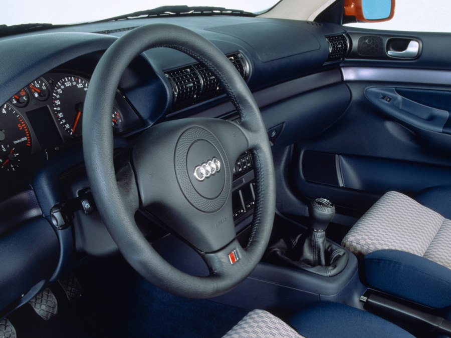 Audi a4 s4 b5 салон