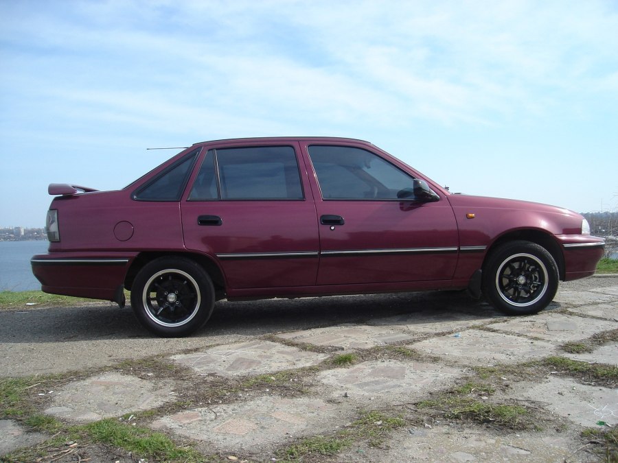 Daewoo Nexia r15