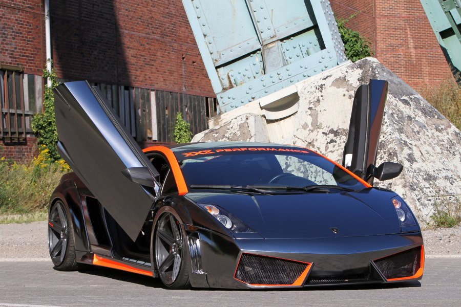 Lamborghini Aventador lp700-4 красный
