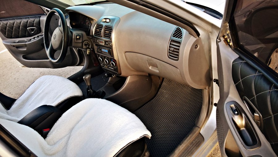 Hyundai Accent 2007 интерьер