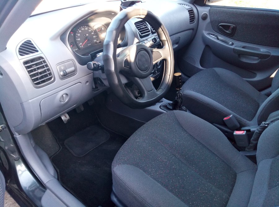 Hyundai Accent 2000