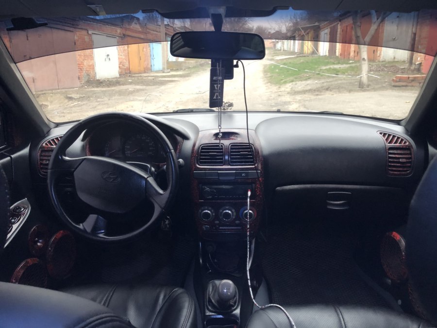 Hyundai Accent 2 салон