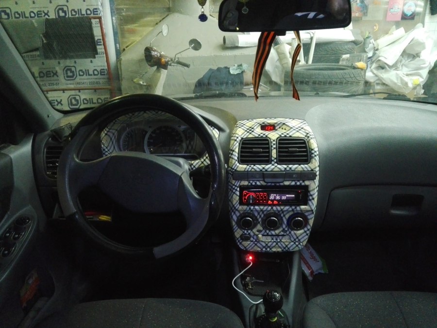 Hyundai Accent 2007 салон
