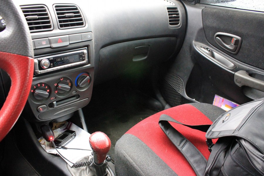Hyundai Accent 2 салон