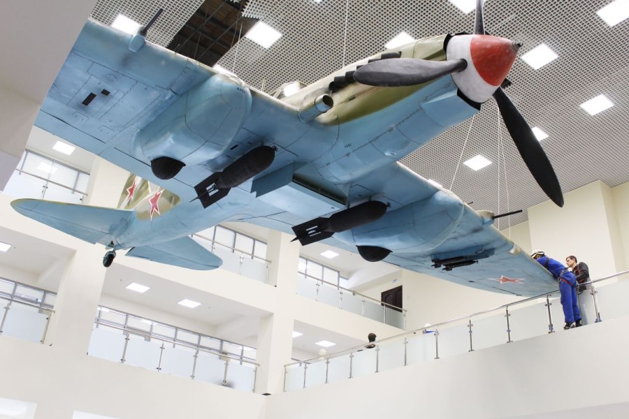 АН-74 транспортный самолёт