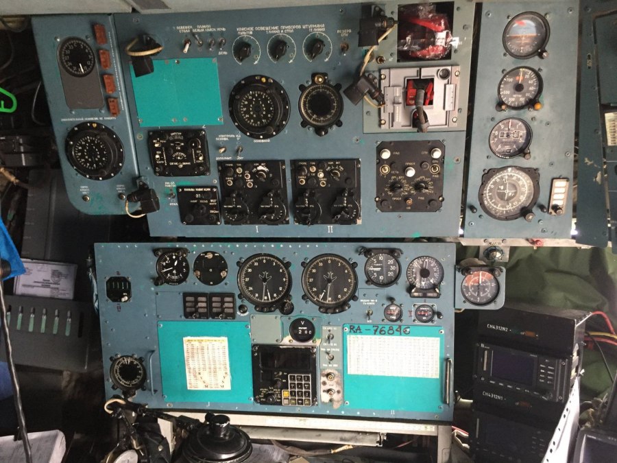 АН-74 транспортный самолёт