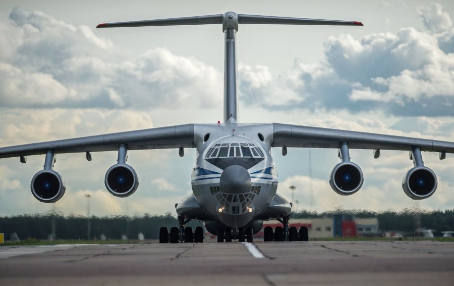 Самолеты МЧС России АН-74