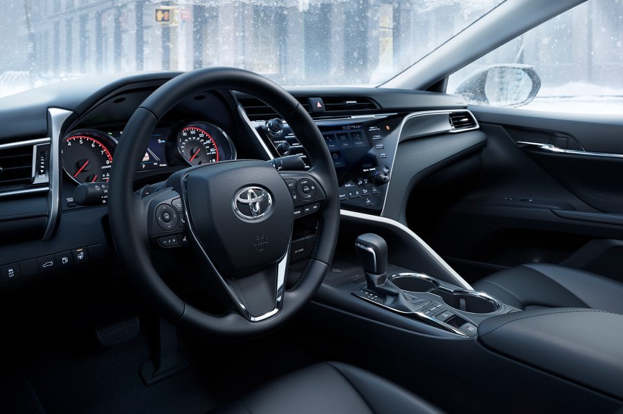 Toyota Camry 2019