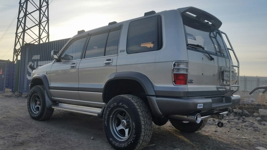 Isuzu Trooper 1990