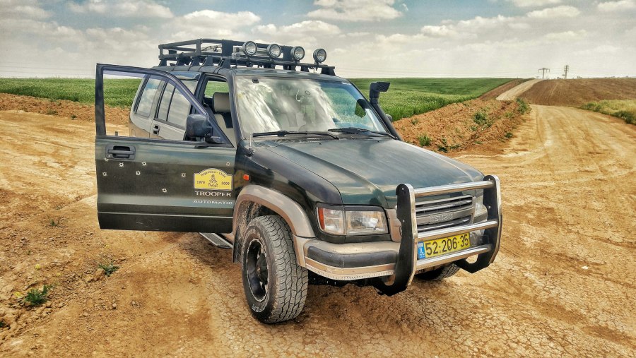 Isuzu Trooper пикап