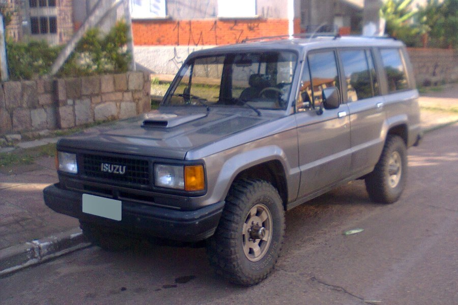 Isuzu Trooper 1989 2.6 дифференциал