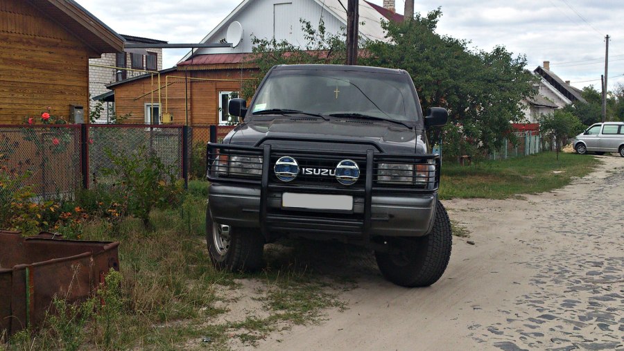 Isuzu Trooper УАЗ