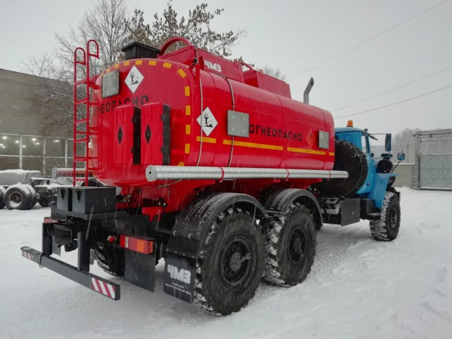 Урал 375 топливозаправщик