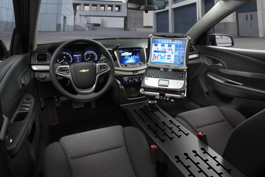 Ford Police Interceptor салон