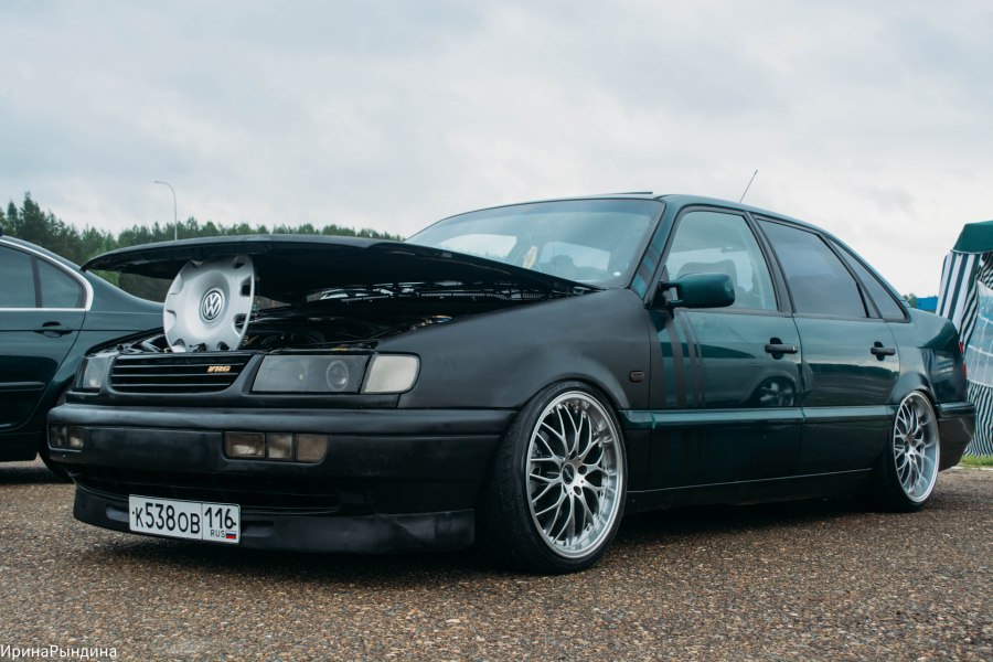 Volkswagen Passat b4 stance