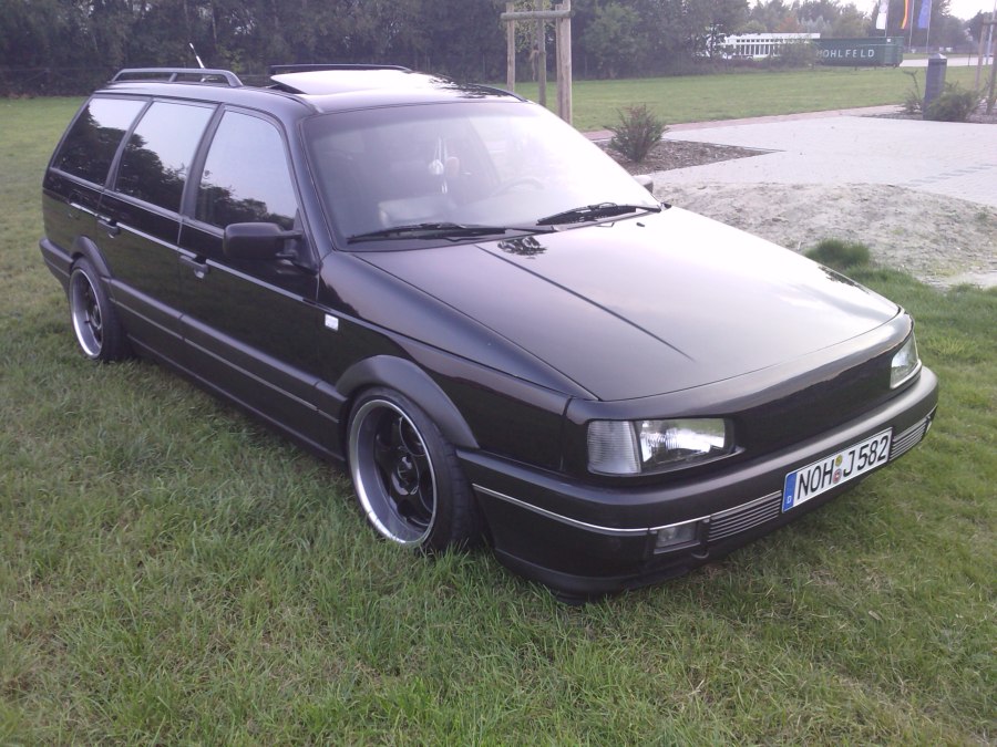 Volkswagen Passat b3 stance