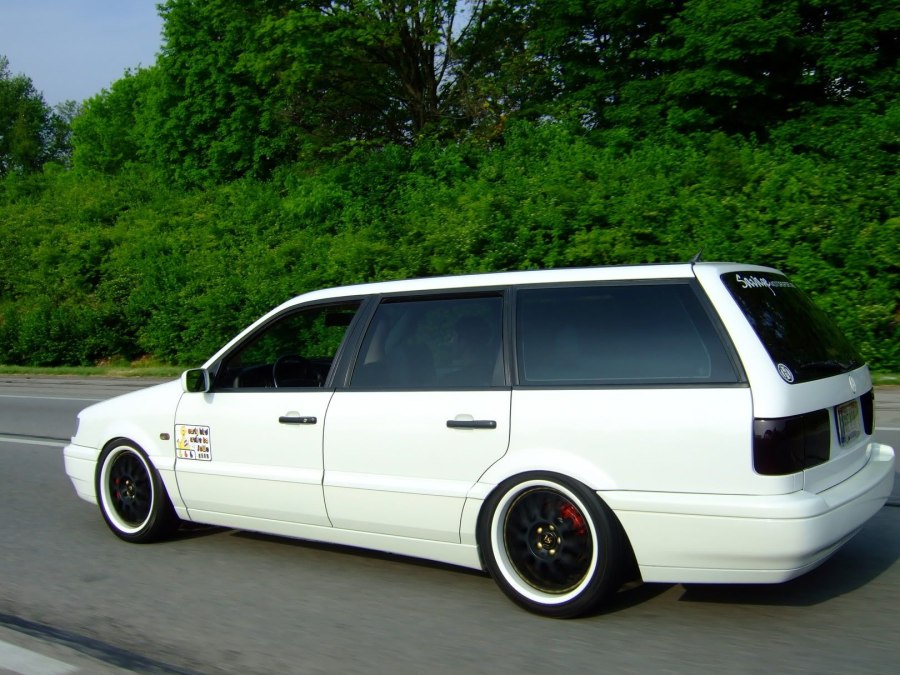 Volkswagen Passat 1992 седан