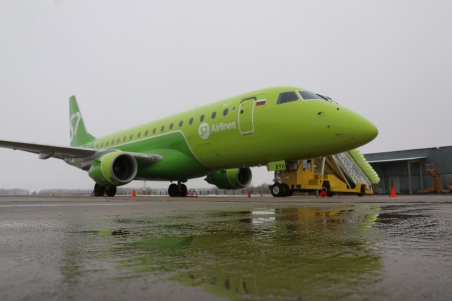 Самолёт Аэробус а320 Нео s7 салон