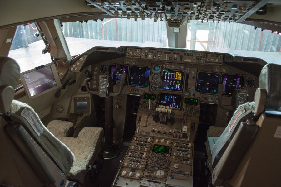 Боинг 747 400 кабина