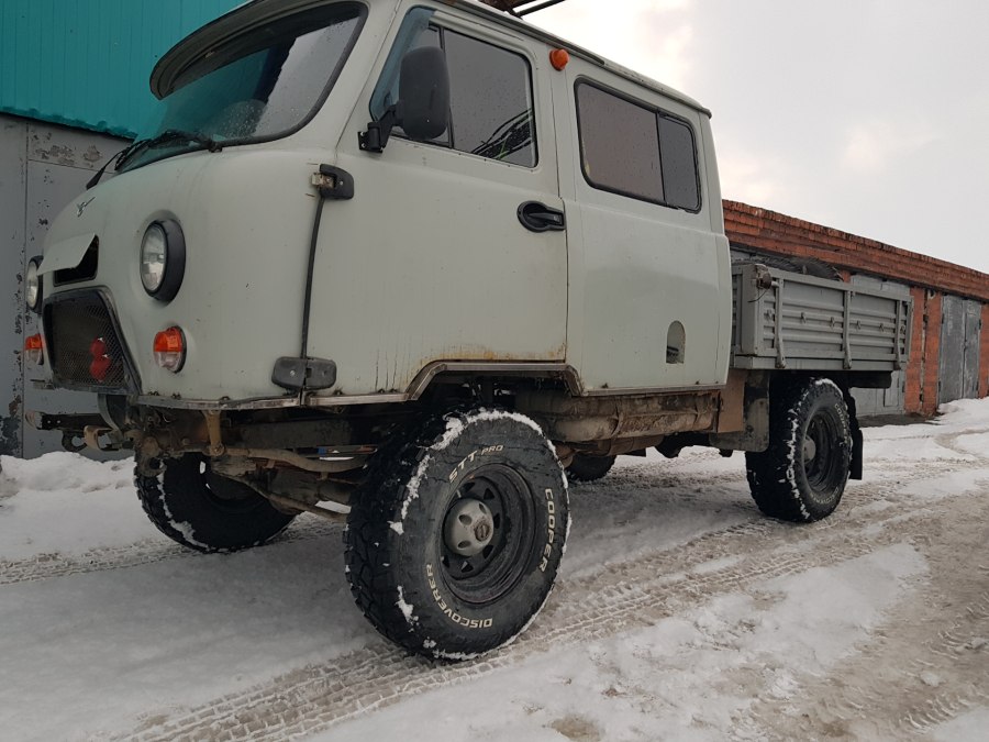 УАЗ 3303 бортовой пикап