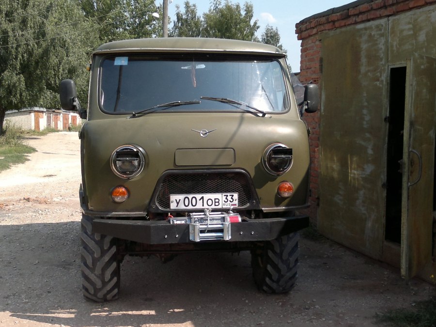 УАЗ 3303 бортовой фермер