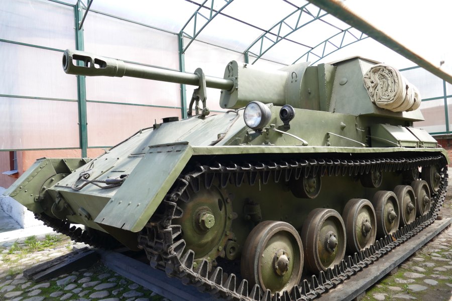 Su-85 and su-100 on the Battlefield