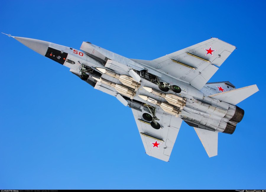 Самолет миг-31бм