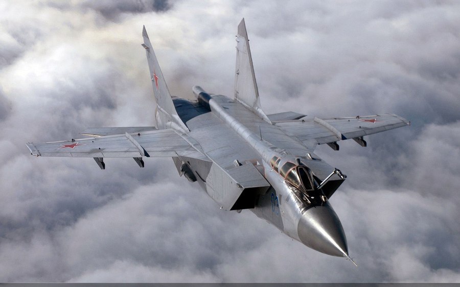 Самолет -перехватчик миг-31