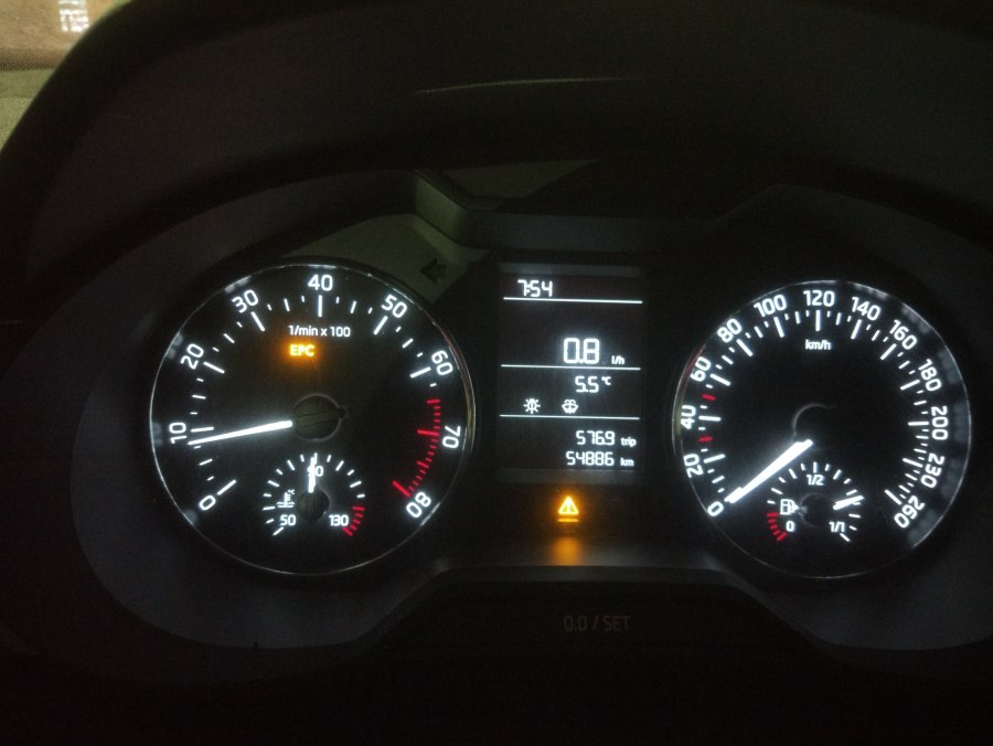 Skoda Octavia a5 индикатор давления