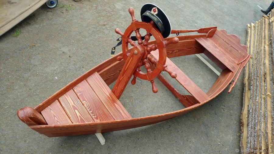 Старая лодка