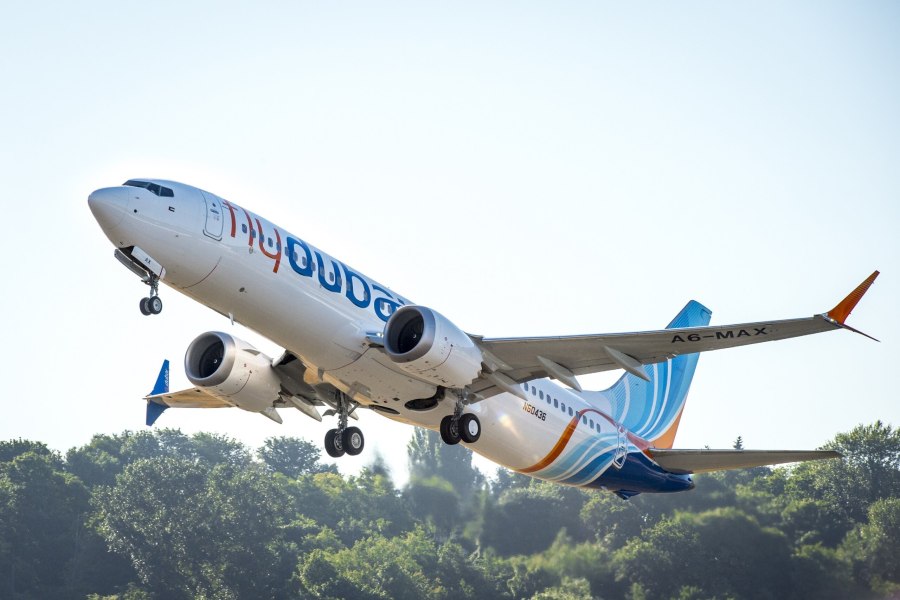 Боинг 737 Макс 8 Флай Дубай