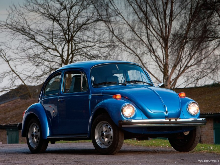 Pink Volkswagen Beetle
