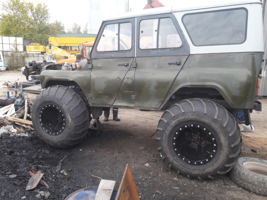 УАЗ 469 на ободрышах