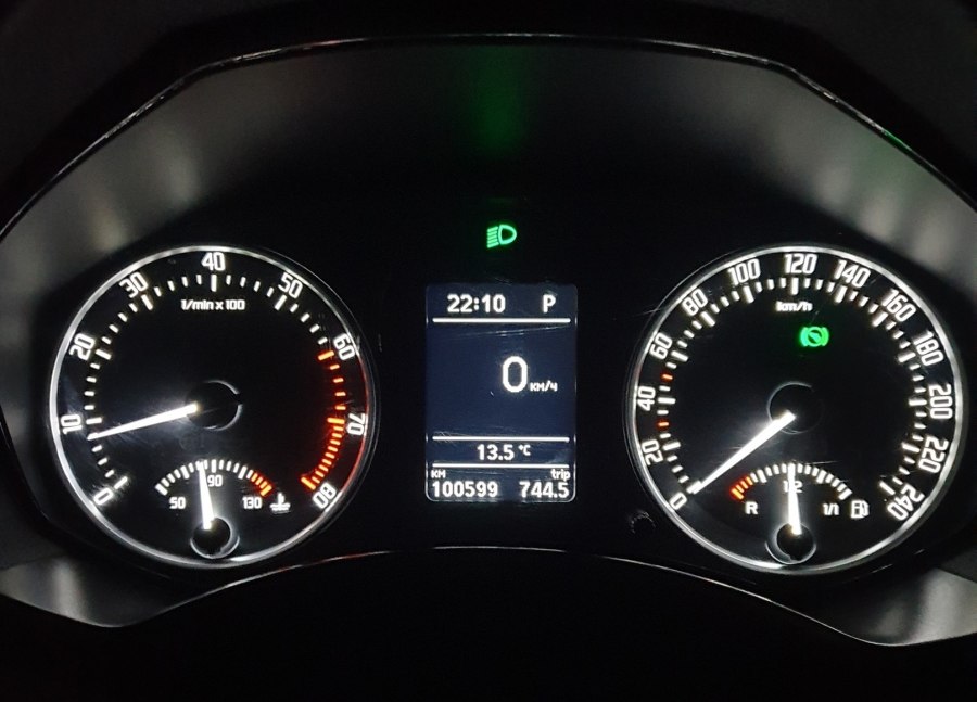 Приборная панель Skoda Octavia a5