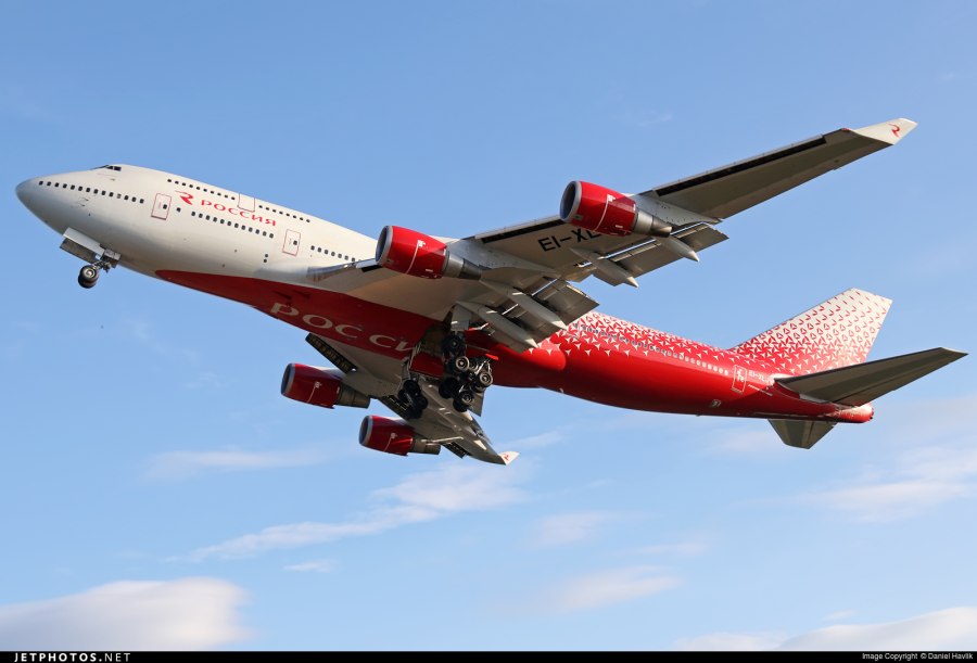 Su95 Red Wings