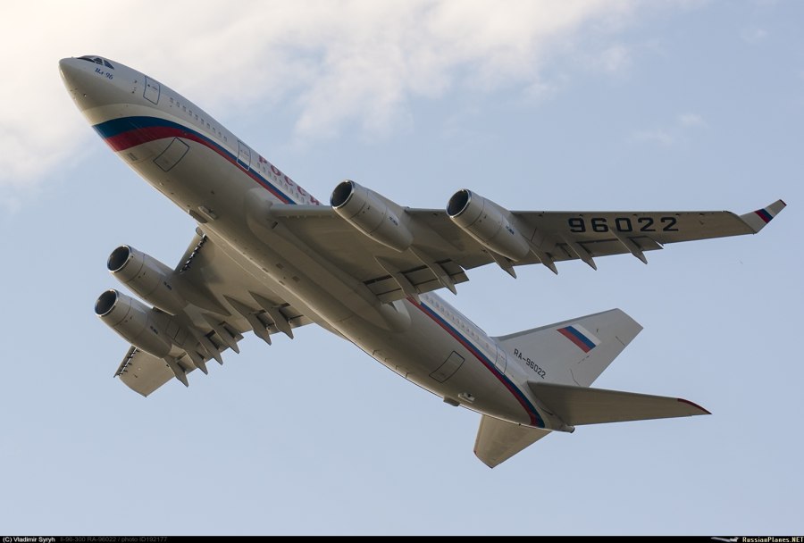 Самолет радиоэлектронной разведки ил-96-300