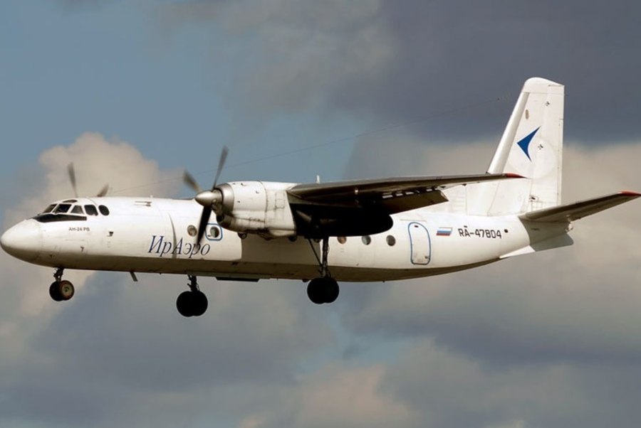 АН-24 РВ пассажирский самолёт