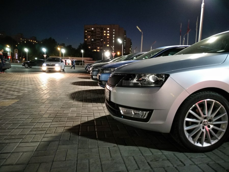 Белые r17 Skoda Rapid