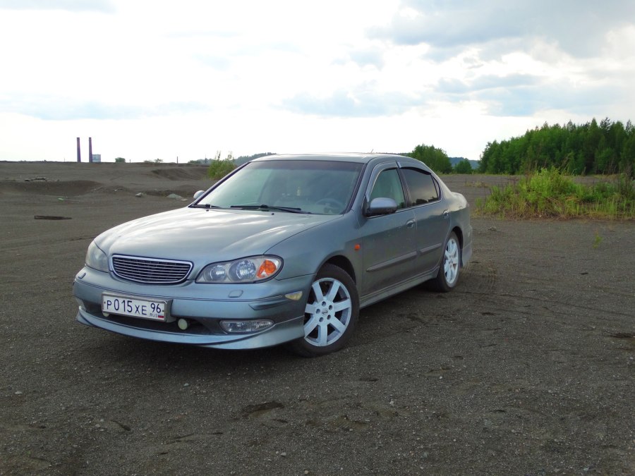 Nissan maxima a33 r19