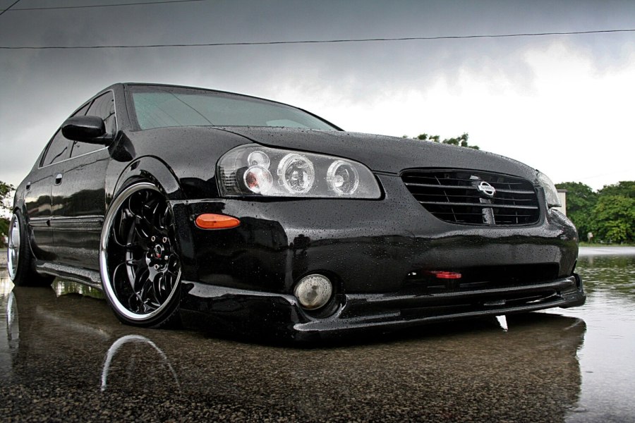 Nissan maxima a33 2.0