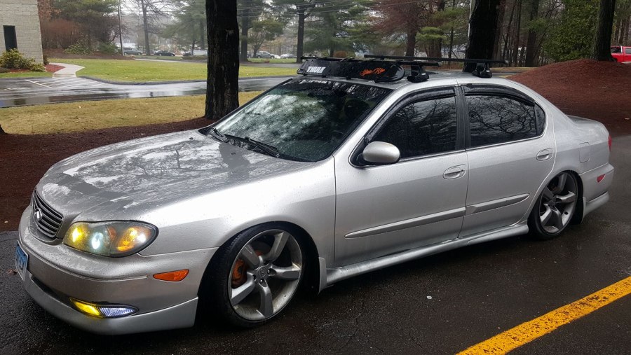 Nissan maxima a33 JDM