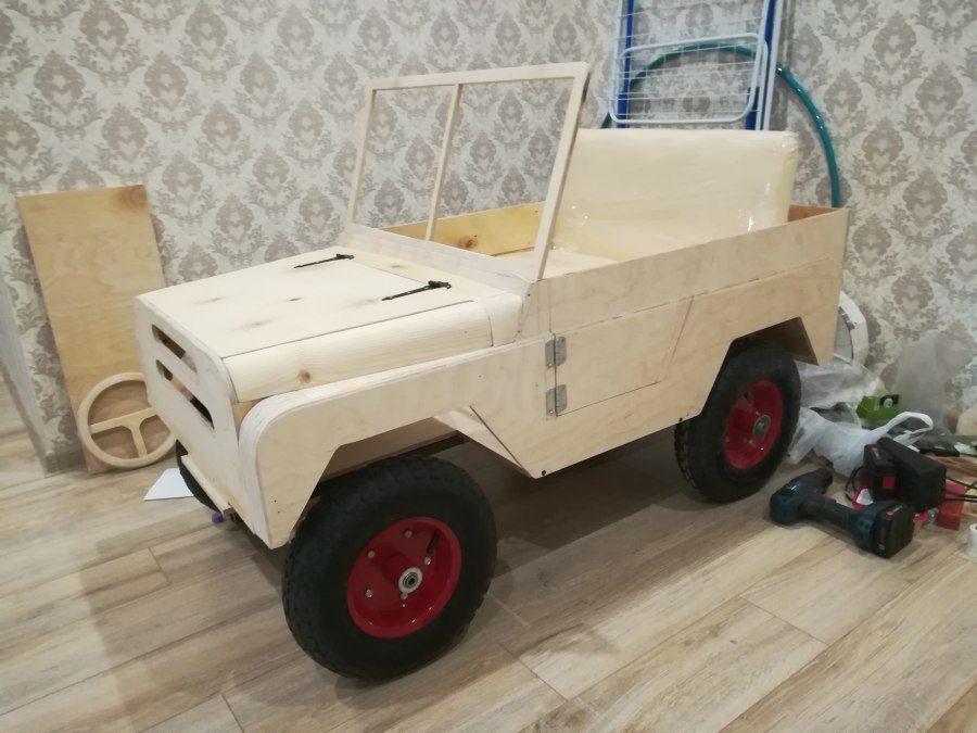 Машинка (из фетра)
